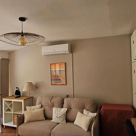 Semesterbostad Mini Caseddu T2, Piscine & Vue Mer, Alba Rossa N11 *